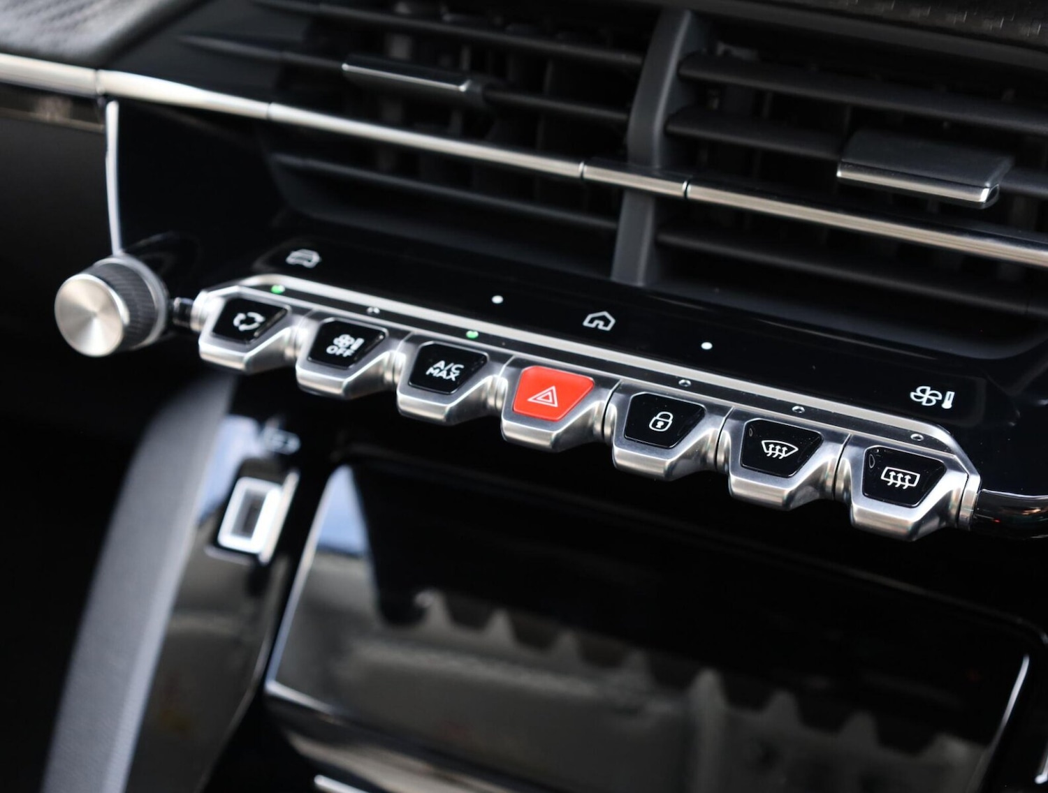 Used Peugeot 208 2025 for sale - 76678392: Photo 15