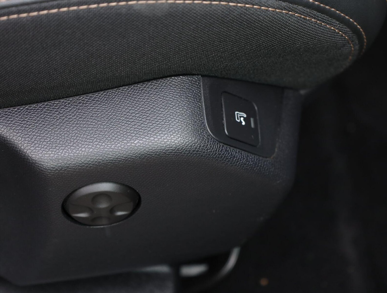 Used Peugeot 3008 2020 for sale - 76681159: Photo 16