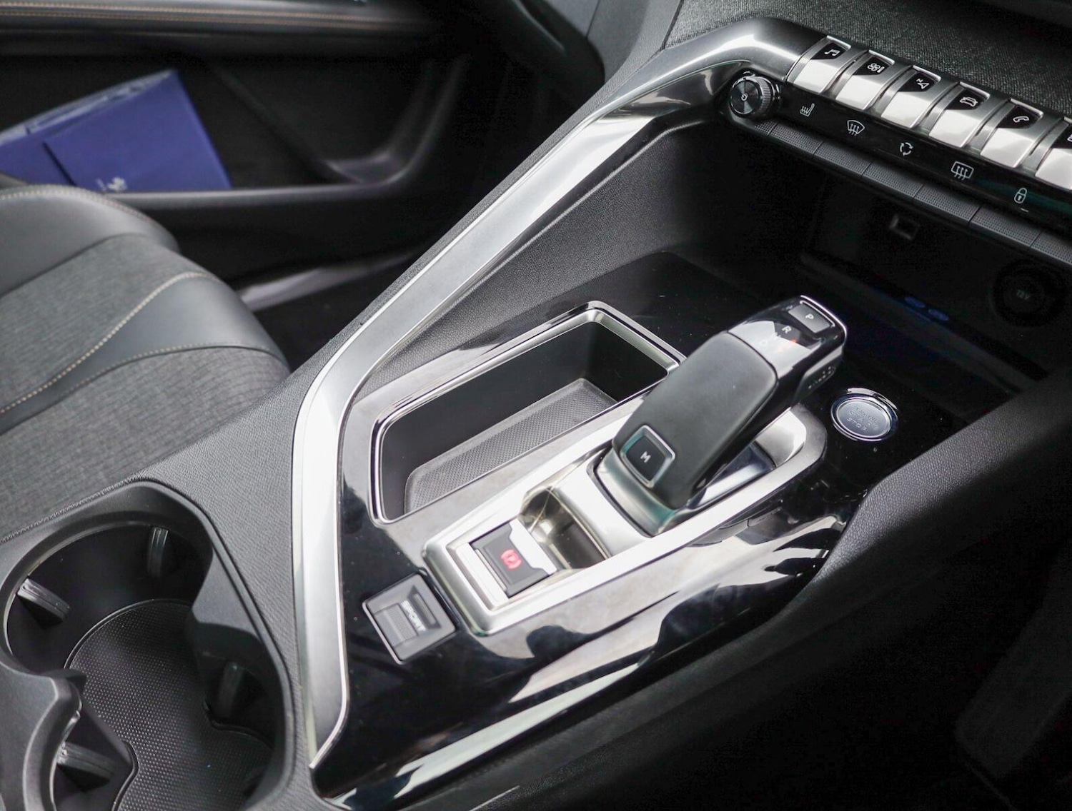 Used Peugeot 3008 2020 for sale - 76681159: Photo 8