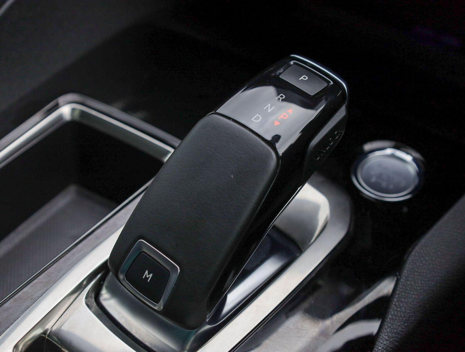 Used Peugeot 3008 2020 for sale - 76681159: Photo 9