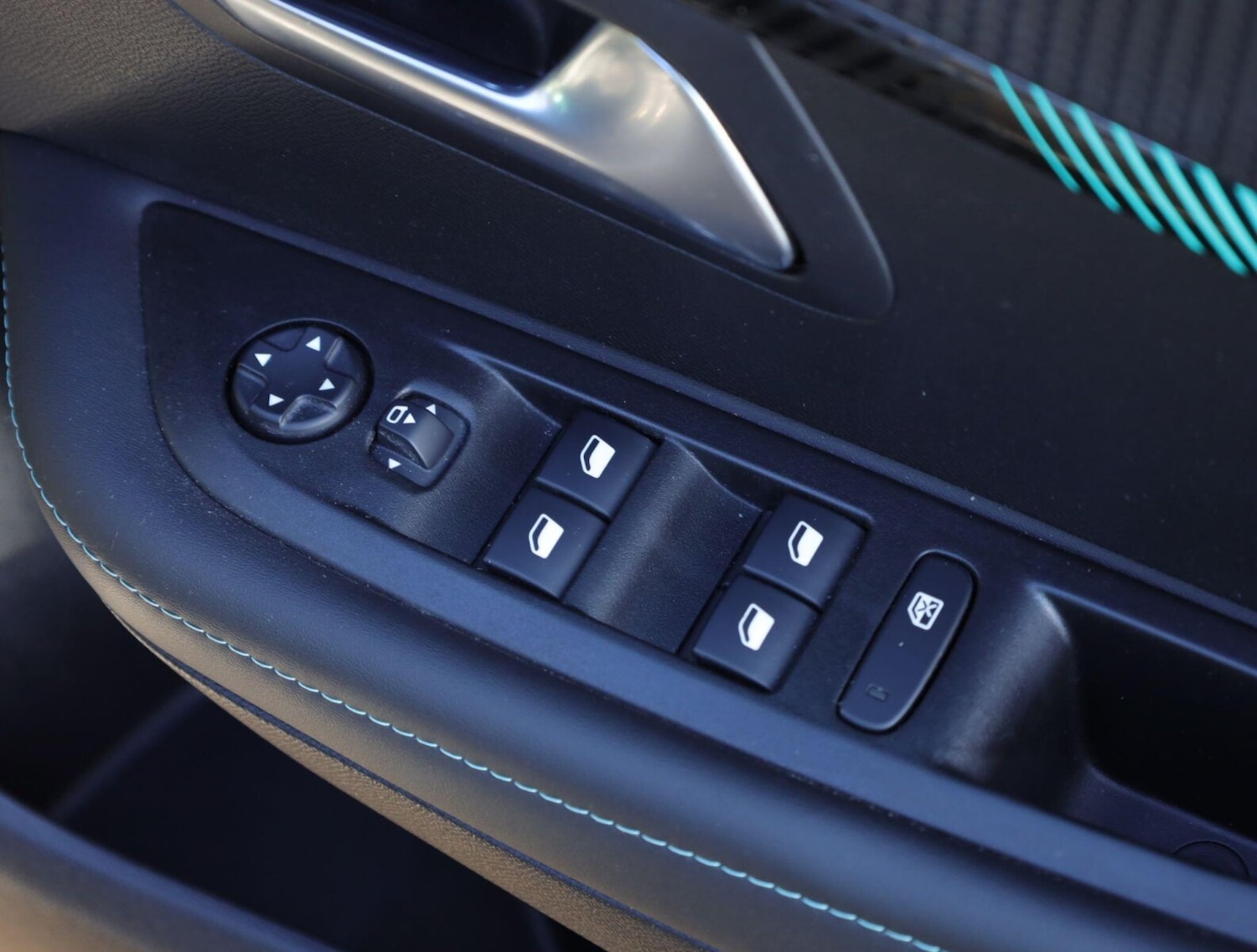 Used Peugeot 208 2020 for sale - 76681145: Photo 14