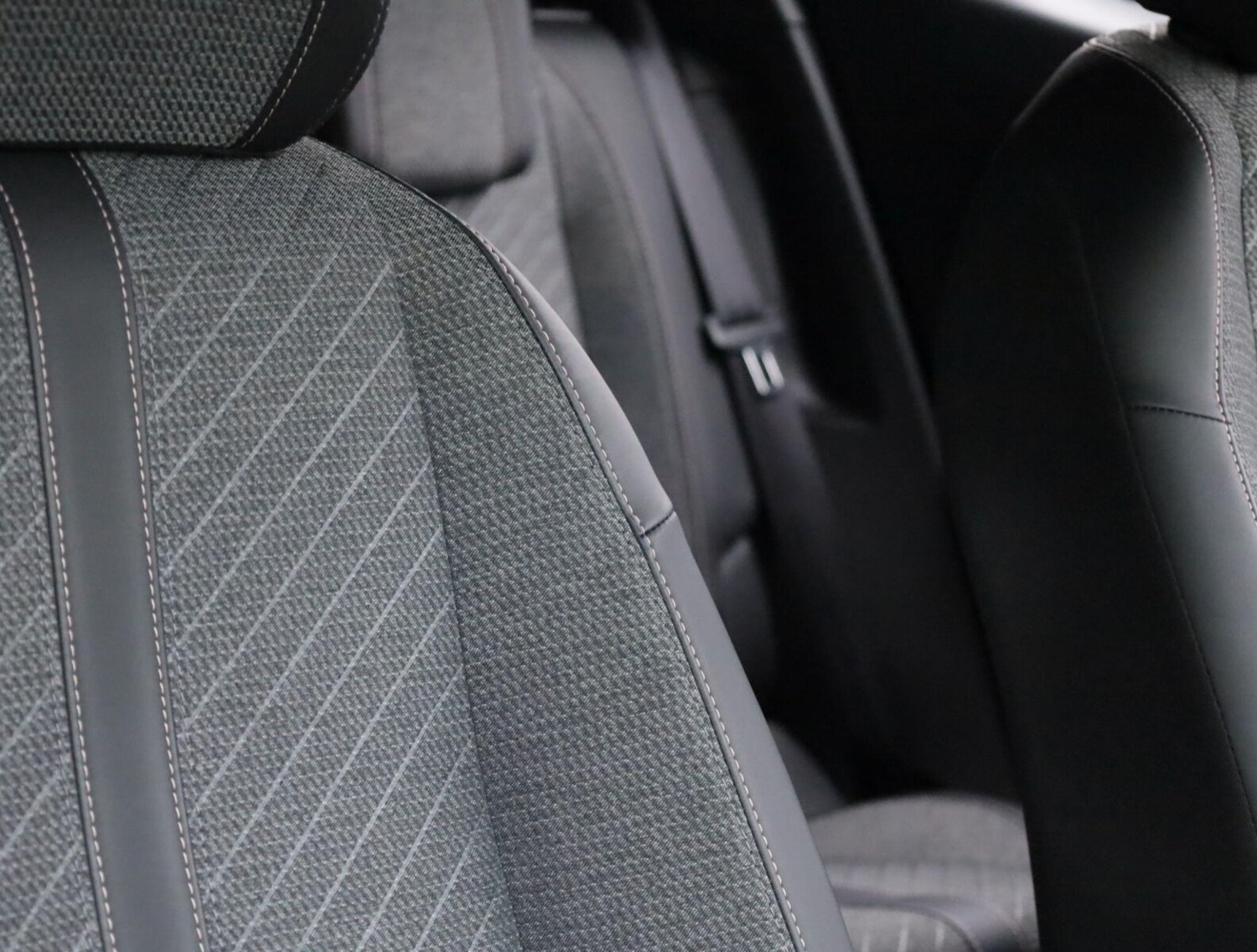 Used Peugeot 2008 2024 for sale - 77262241: Photo 13