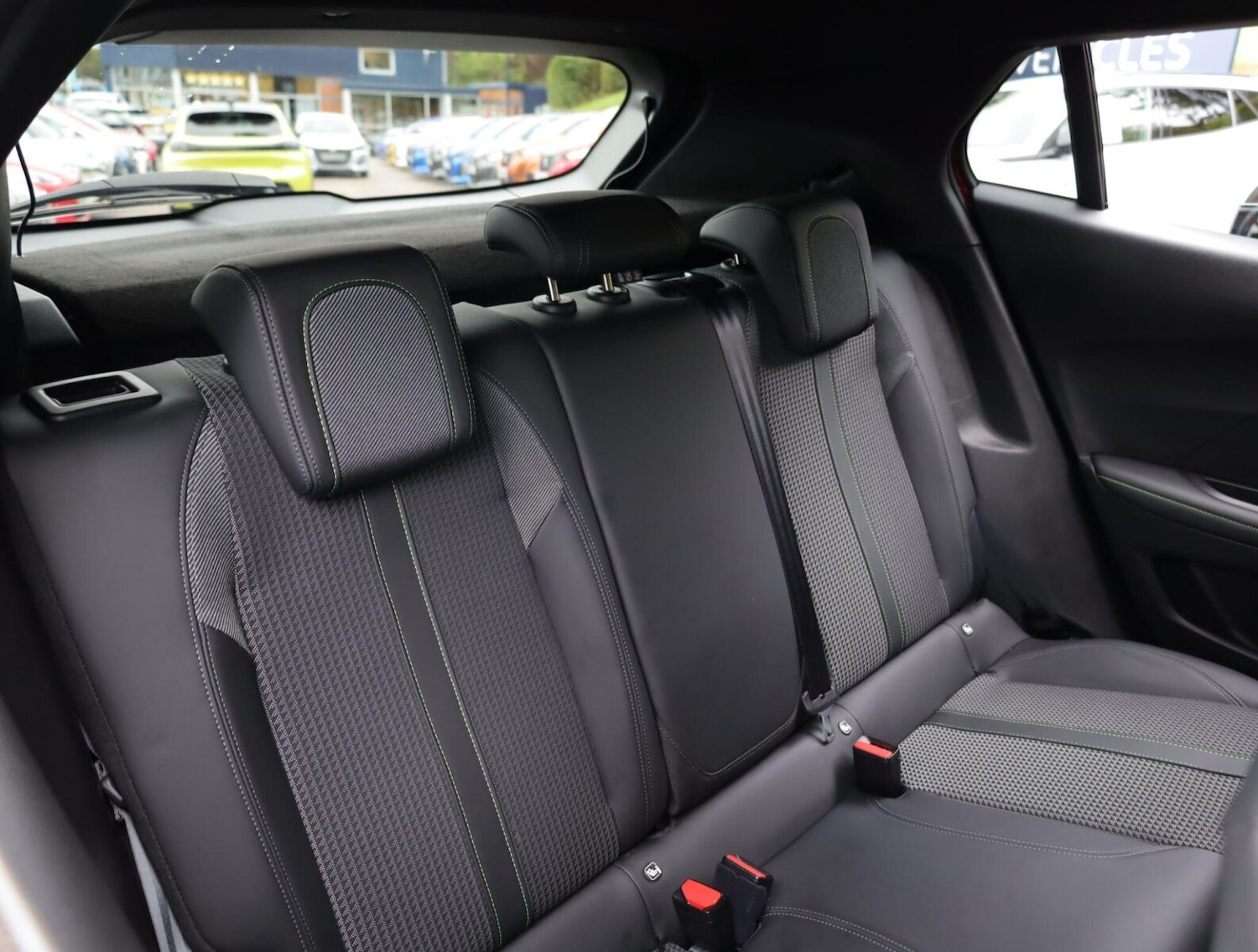 Used Peugeot 2008 2023 for sale - 76675822: Photo 12