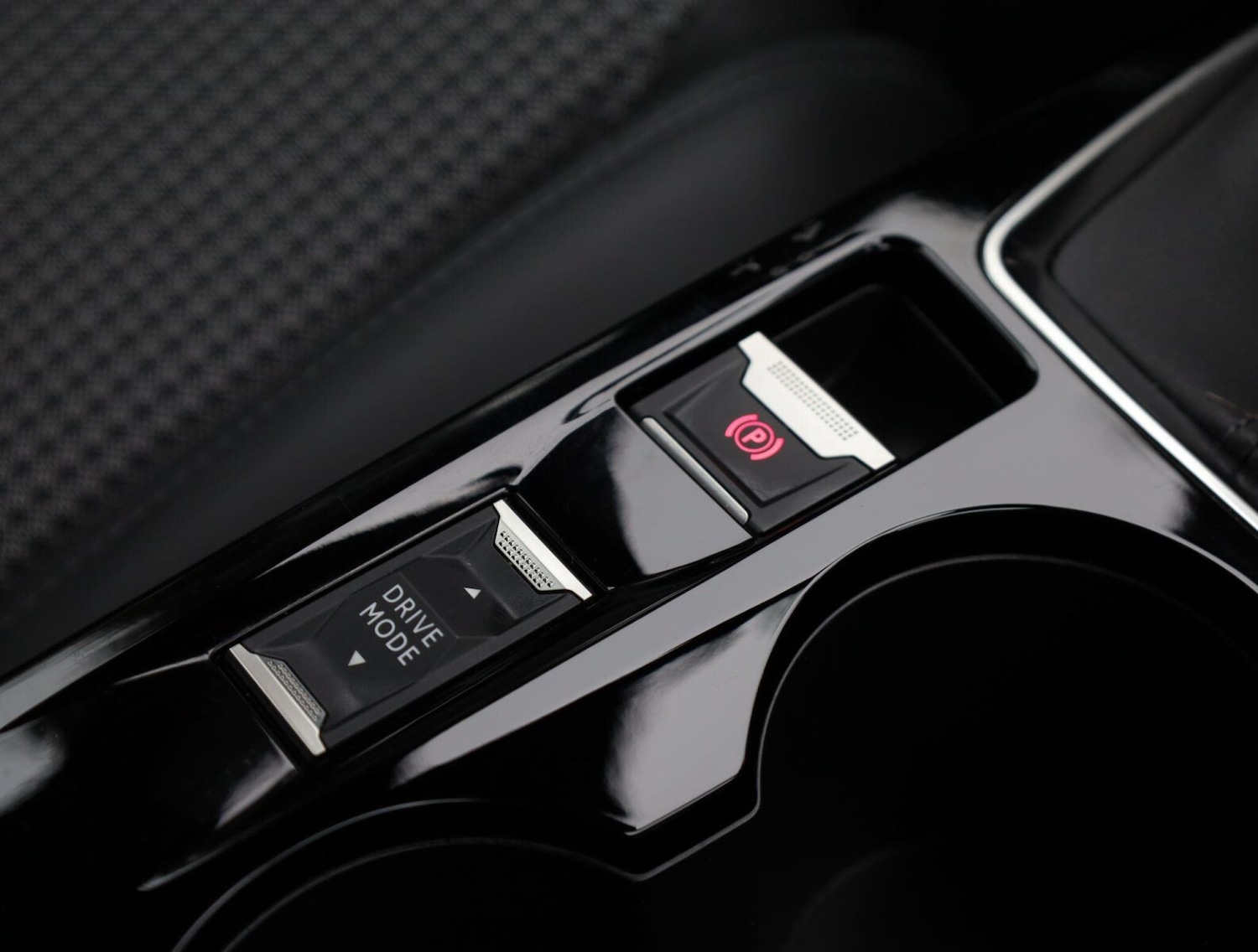 Used Peugeot 2008 2023 for sale - 76675822: Photo 16