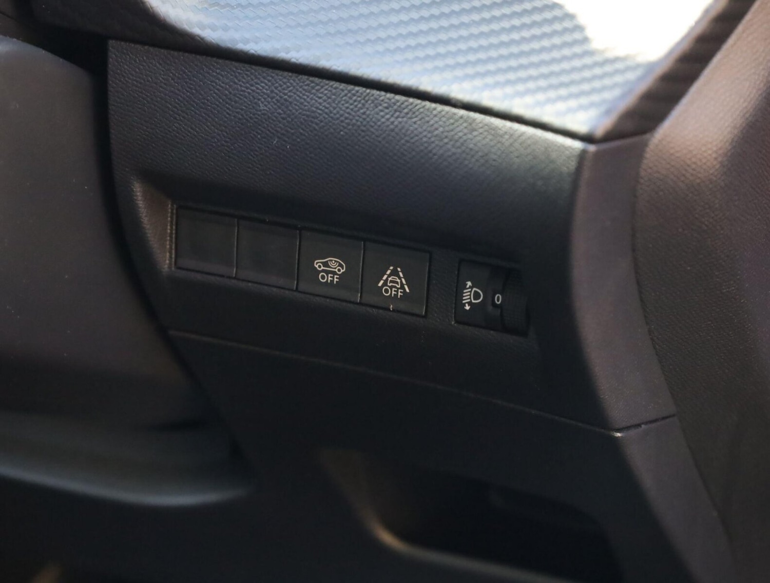 Used Peugeot 2008 2021 for sale - 76680900: Photo 15