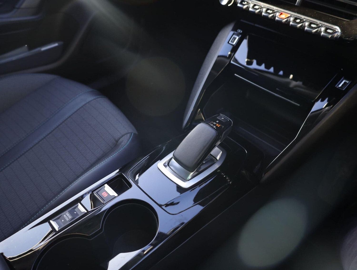 Used Peugeot 2008 2021 for sale - 76680900: Photo 8