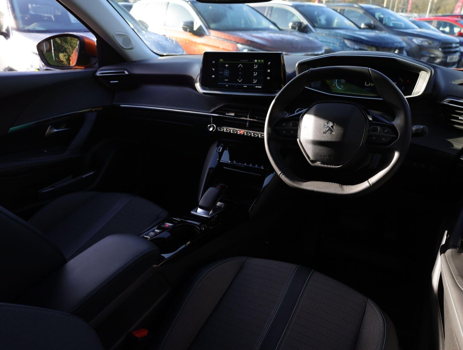 Used Peugeot 2008 2021 for sale - 76680900: Photo 9