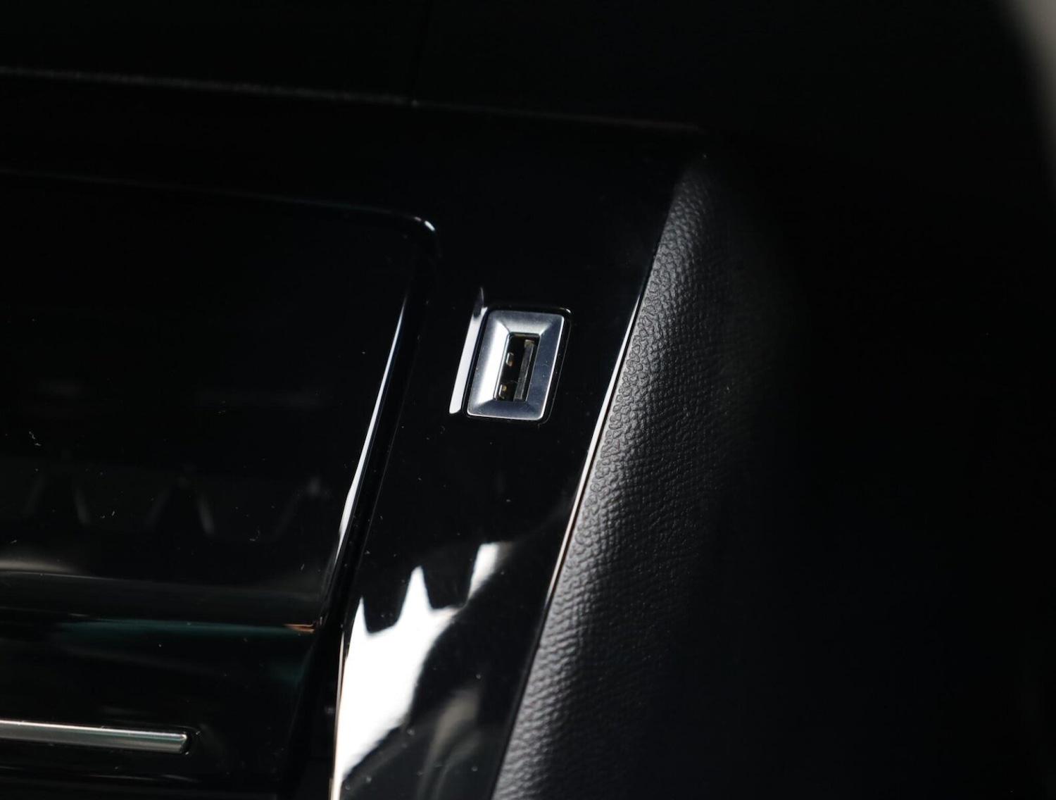 Used Peugeot 208 2023 for sale - 76676087: Photo 23