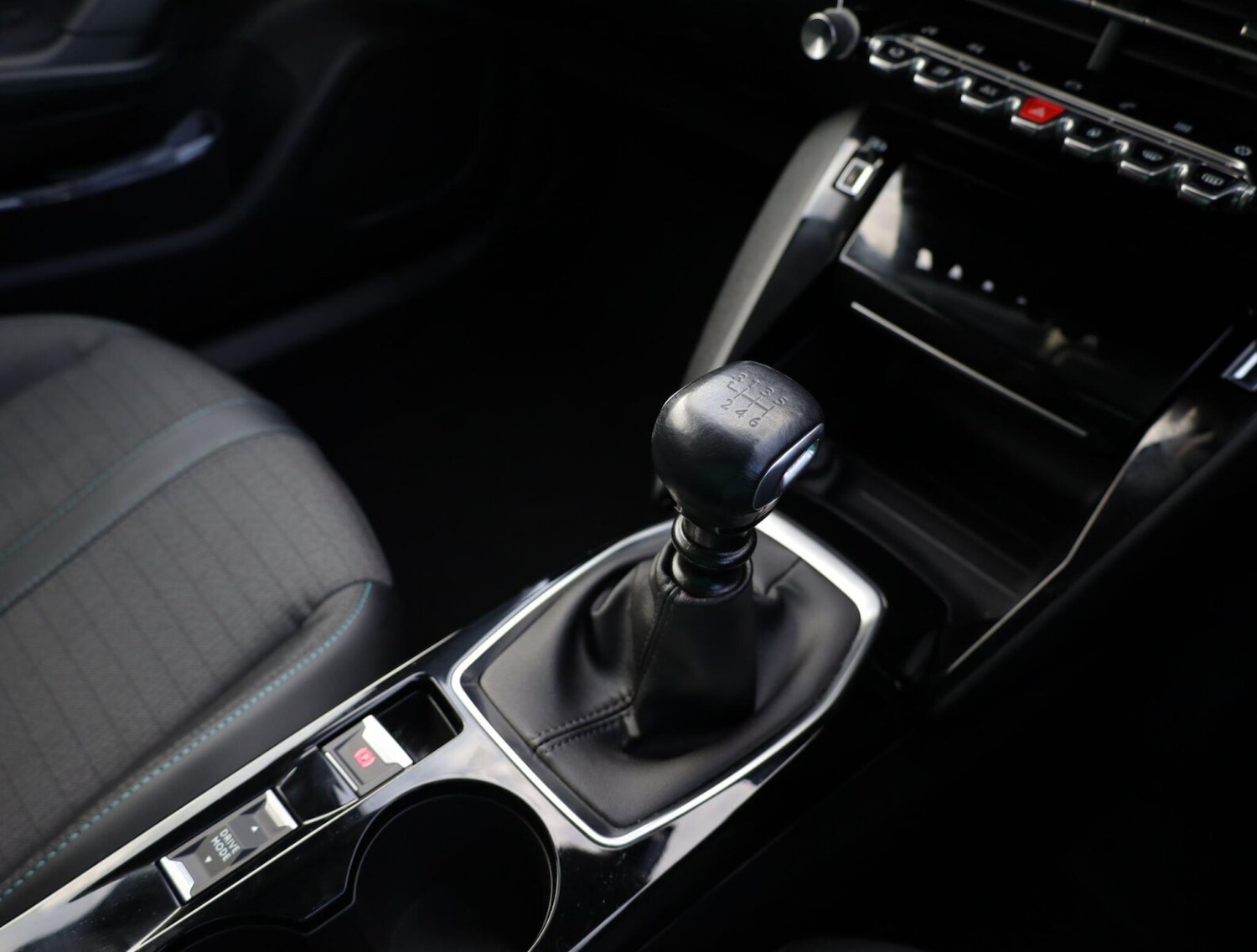 Used Peugeot 2008 2022 for sale - 77100677: Photo 7