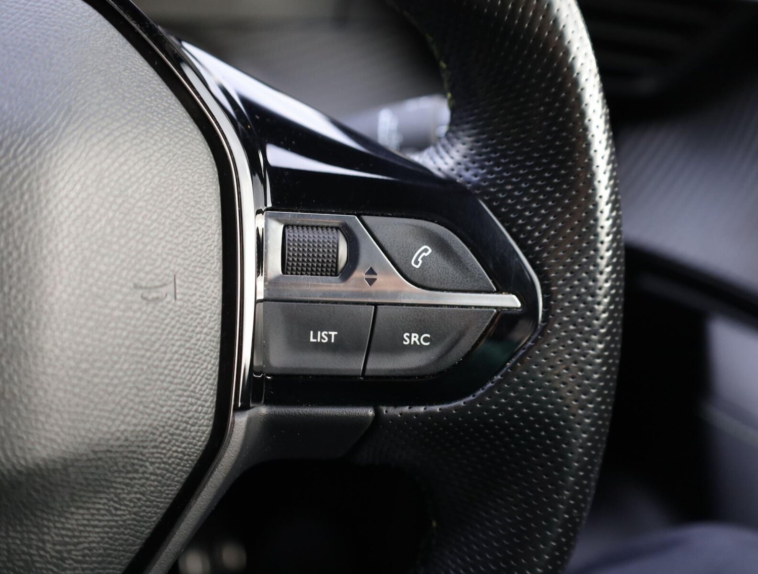 Used Peugeot 2008 2021 for sale - 76681166: Photo 19