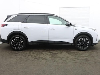 Used Peugeot 5008 2025 for sale - 77641316: Photo