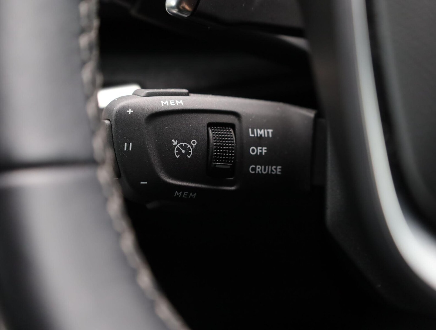 Used Peugeot 3008 2023 for sale - 76675604: Photo 15