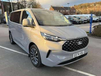 Used Ford Tourneo Custom 2024 for sale - 76918301: Photo