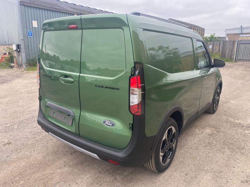 Used Ford Transit Courier for sale - 77447376: Photo 8