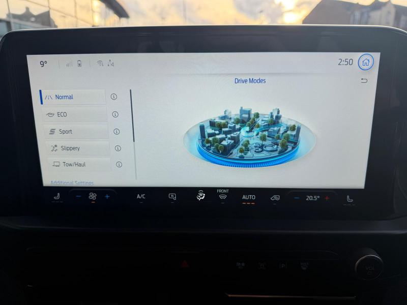 Used Ford E-Transit 2025 for sale - 77261168: Photo 35