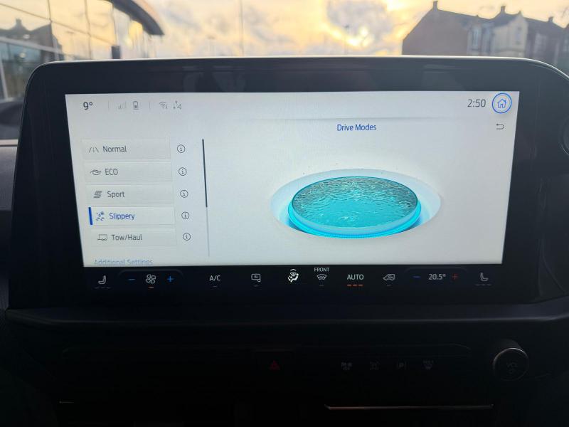 Used Ford E-Transit 2025 for sale - 77261168: Photo 38