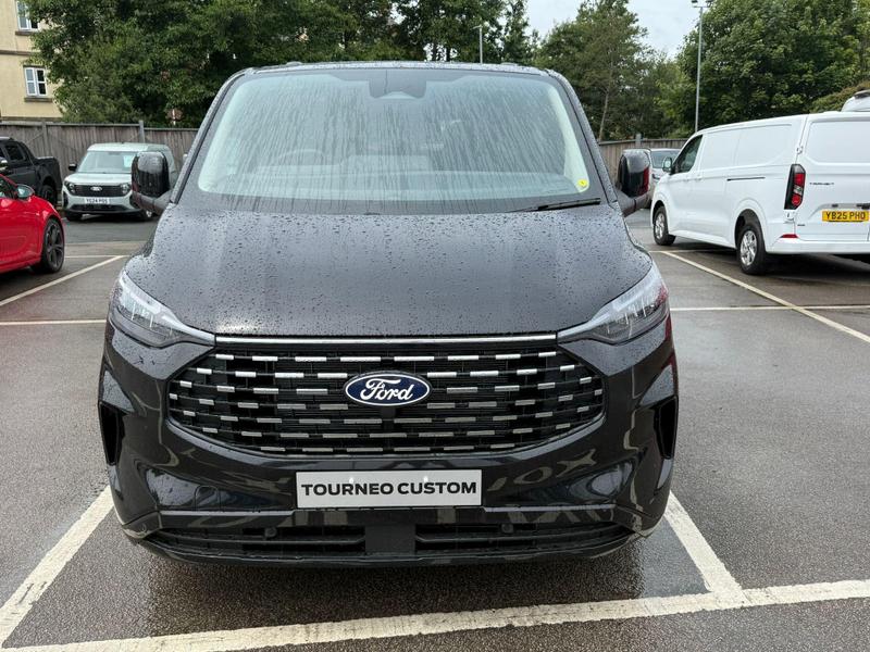 Used Ford Tourneo Custom for sale - 77447252: Photo 2