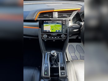 Used Honda Civic 2017 for sale - 79444853: Photo