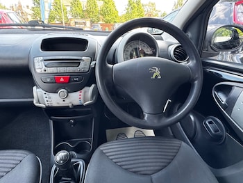 Used Peugeot 107 2012 for sale - 79257519: Photo