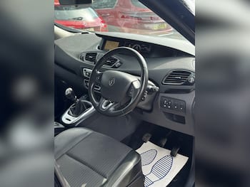 Used Renault Grand Scenic 2014 for sale - 79704612: Photo