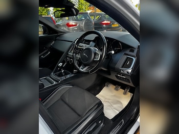 Used Jaguar E-Pace 2018 for sale - 78621198: Photo