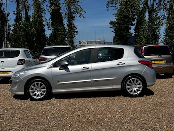 Used Peugeot 308 2011 for sale - 78686141: Photo