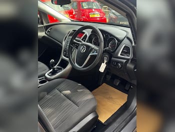 Used Vauxhall Astra 2011 for sale - 79703301: Photo