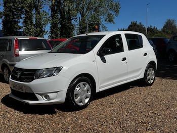 Used Dacia Sandero 2013 for sale - 78446559: Photo
