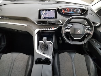 Used Peugeot 3008 2018 for sale - 76543554: Photo