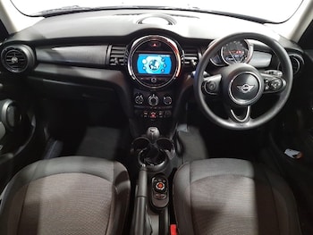 Used MINI Hatch 2018 for sale - 76518876: Photo