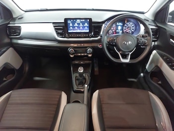 Used Kia Stonic 2021 for sale - 79549983: Photo