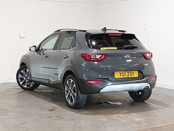 Used Kia Stonic 2021 for sale - 79549983: Photo