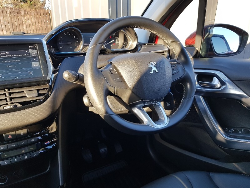 Used Peugeot 2008 2017 for sale - 76822279: Photo 10