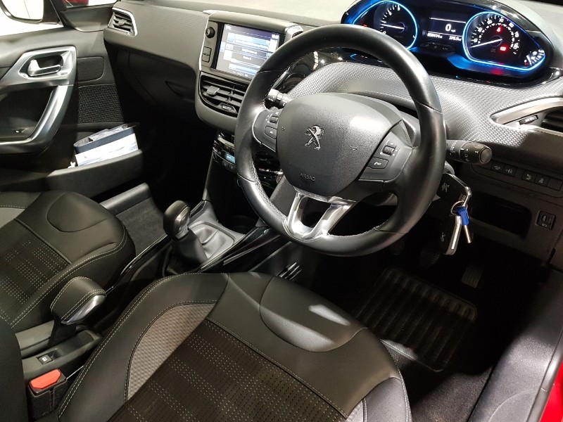 Used Peugeot 2008 2017 for sale - 76822279: Photo 16