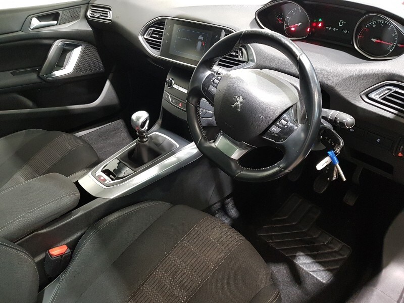 Used Peugeot 308 2018 for sale - 77933303: Photo 16