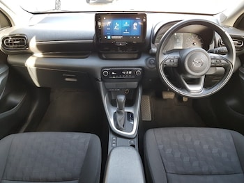 Used Mazda Mazda2 HYBRID 2024 for sale - 76437677: Photo