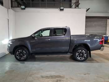 Used Toyota Hilux 2023 for sale - 74526590: Photo
