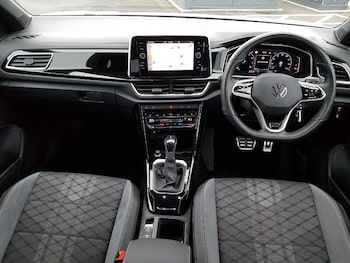 Used Volkswagen T-Roc 2022 for sale - 76707917: Photo