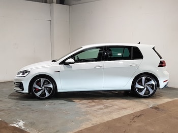 Used Volkswagen Golf 2019 for sale - 76932431: Photo
