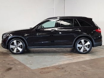 Used Mercedes-Benz GLC 2019 for sale - 75576801: Photo