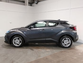 Used Toyota C-HR 2023 for sale - 79549989: Photo