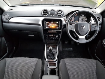 Used Suzuki Vitara 2018 for sale - 77669773: Photo