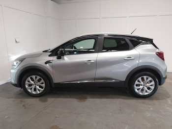 Used Renault Captur 2020 for sale - 79505798: Photo