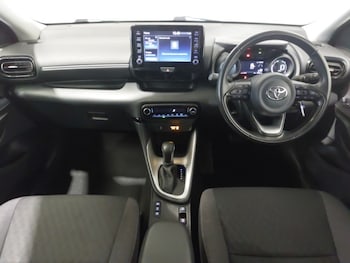Used Toyota Yaris 2021 for sale - 78963125: Photo