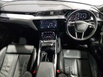 Used Audi e-tron 2022 for sale - 77644682: Photo