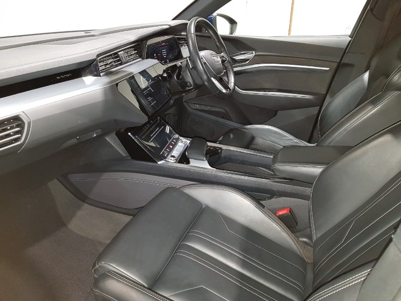 Used Audi e-tron 2022 for sale - 77644682: Photo 5