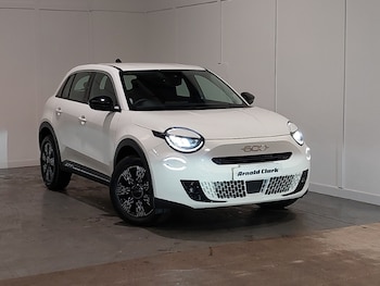 Used Fiat 600 2026 for sale - 79310553: Photo