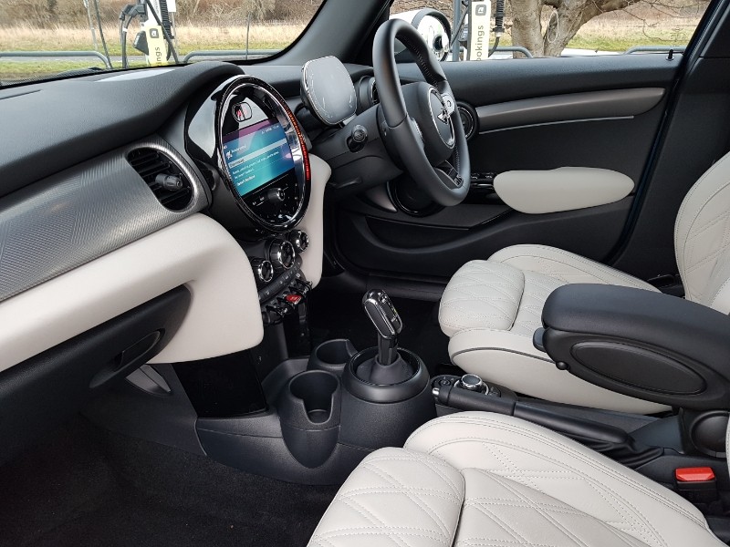 Used MINI Hatch 2023 for sale - 77454197: Photo 5