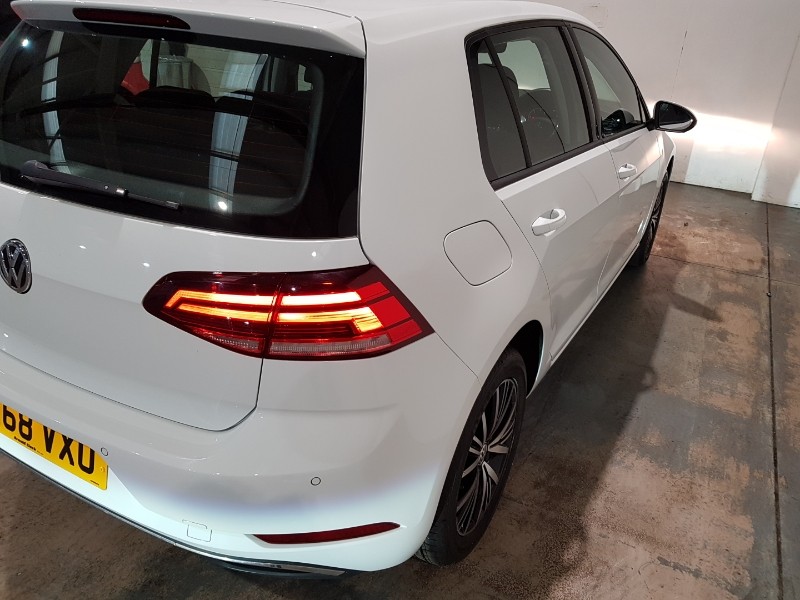 Used Volkswagen Golf 2018 for sale - 76683421: Photo 12