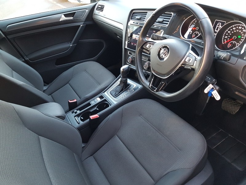 Used Volkswagen Golf 2018 for sale - 76683421: Photo 15